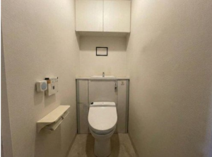 福山市南蔵王町、マンションの画像です