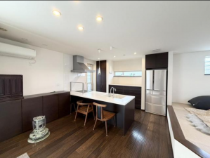 福山市沖野上町、中古一戸建ての画像です