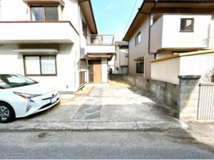 福山市水呑町、中古一戸建ての画像です