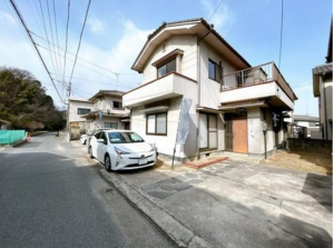 福山市水呑町、中古一戸建ての画像です