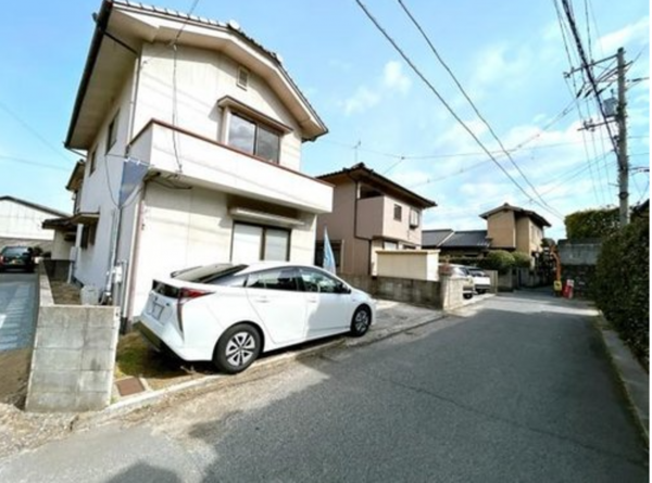 福山市水呑町、中古一戸建ての画像です