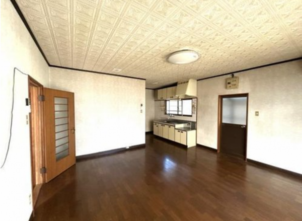 福山市水呑町、中古一戸建ての画像です