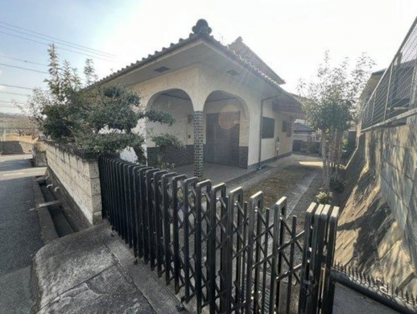 福山市幕山台、中古一戸建ての画像です