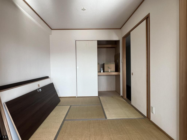 福山市南蔵王町、マンションの画像です