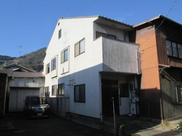 福山市鞆町後地、中古一戸建ての画像です