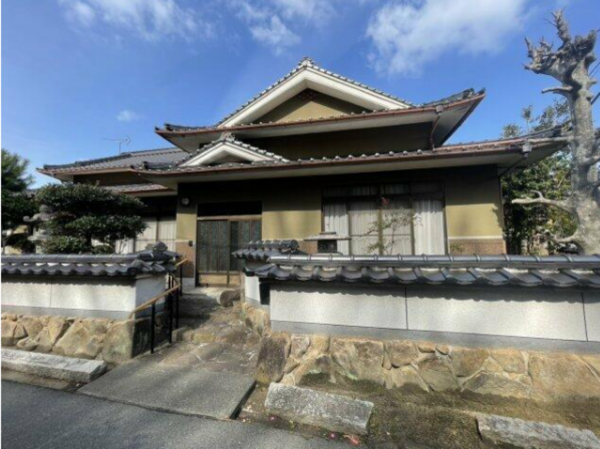 福山市藤江町、中古一戸建ての画像です