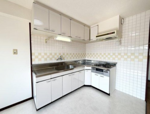 福山市沖野上町、マンションの画像です