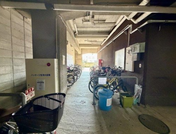 福山市沖野上町、マンションの画像です