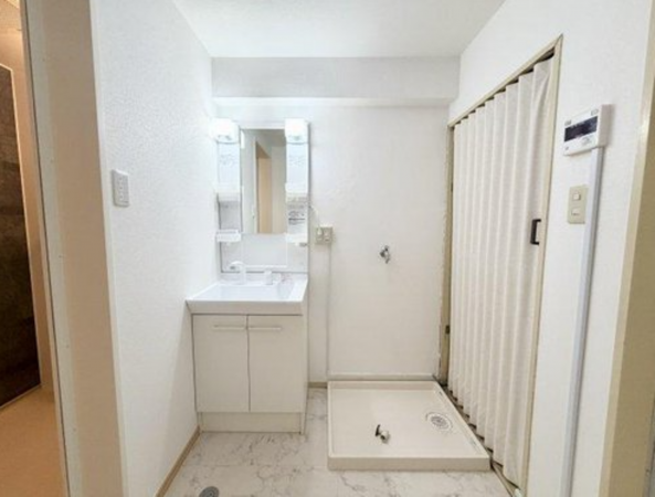 福山市沖野上町、マンションの画像です