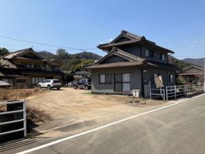 福山市水呑町、中古一戸建ての画像です