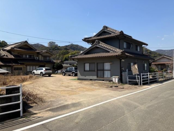 福山市水呑町、中古一戸建ての画像です