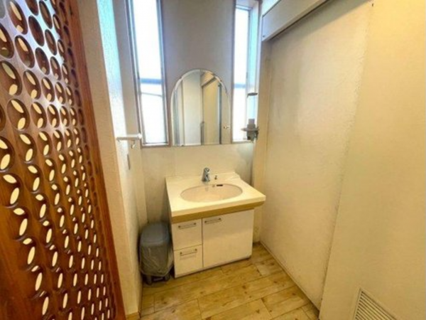 福山市水呑町、中古一戸建ての画像です