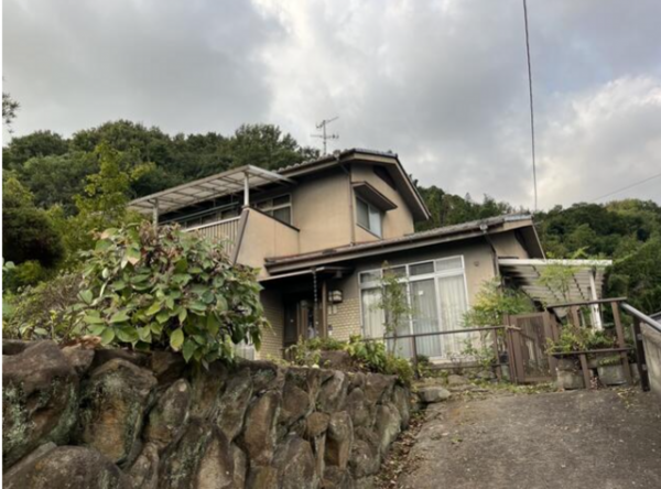 福山市引野町、中古一戸建ての画像です
