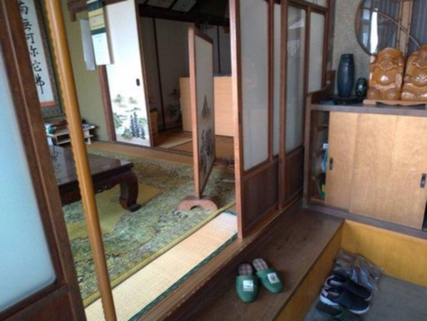 福山市野上町、中古一戸建ての画像です