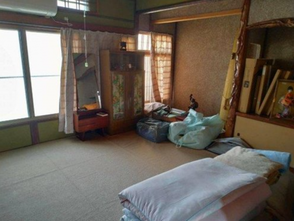 福山市野上町、中古一戸建ての画像です