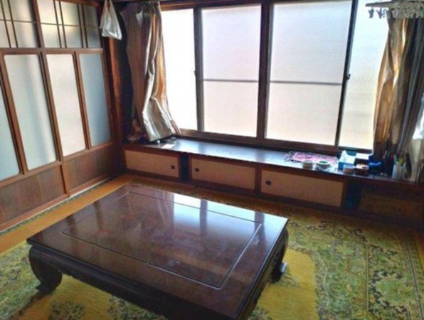 福山市野上町、中古一戸建ての画像です