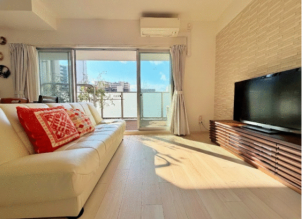 福山市東桜町、マンションの画像です