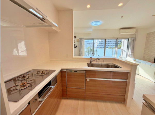 福山市東桜町、マンションの画像です