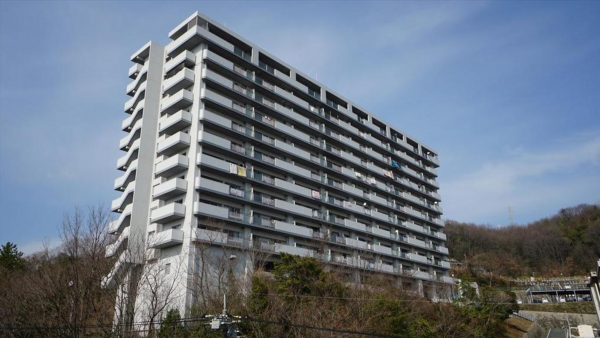 福山市日吉台、マンションの画像です