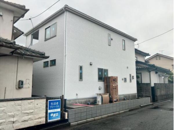福山市西新涯町、新築一戸建ての画像です
