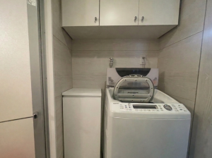 福山市東桜町、マンションの画像です