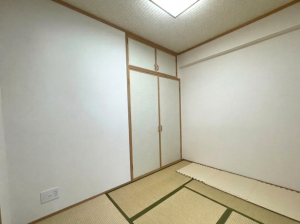 福山市東桜町、マンションの画像です