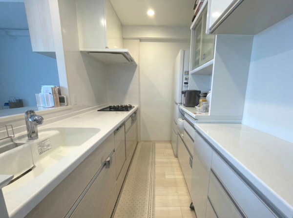 福山市東桜町、マンションの画像です