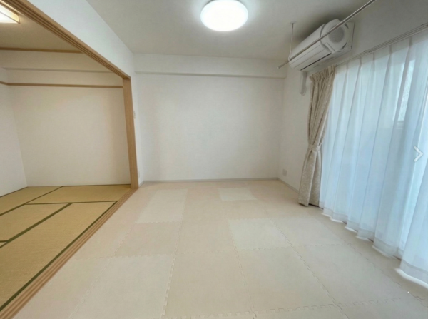 福山市東桜町、マンションの画像です