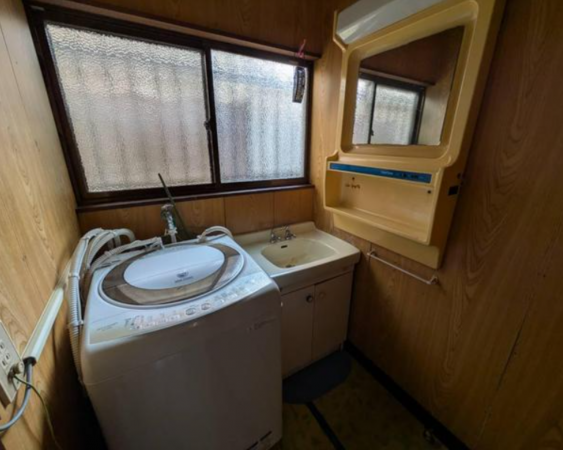 福山市川口町、中古一戸建ての画像です