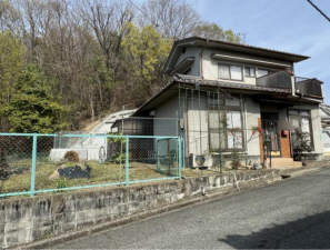 福山市緑陽町、中古一戸建ての画像です