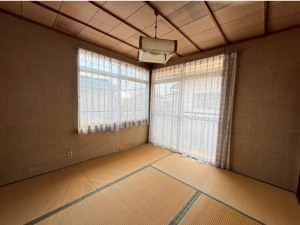 福山市山手町、中古一戸建ての画像です