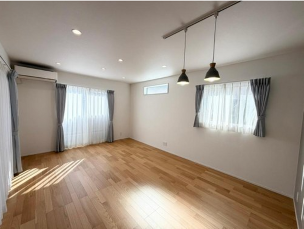 福山市水呑町、中古一戸建ての画像です