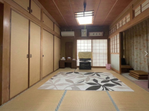 福山市大門町、中古一戸建ての画像です