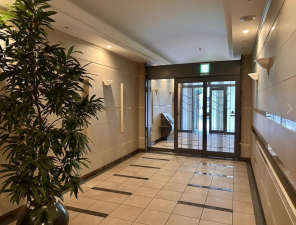 福山市東桜町、マンションの画像です