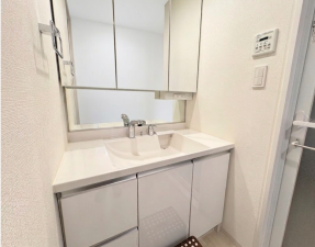 福山市曙町、マンションの画像です