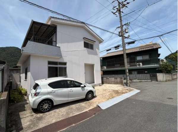 福山市田尻町、中古一戸建ての画像です