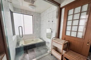 福山市南蔵王町、中古一戸建ての画像です