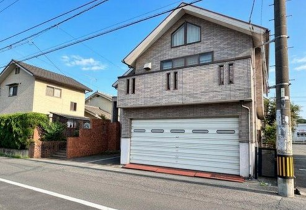 福山市南蔵王町、中古一戸建ての画像です