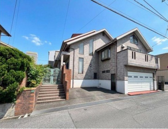 福山市南蔵王町、中古一戸建ての画像です