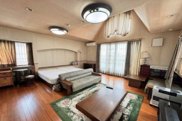 福山市南蔵王町、中古一戸建ての画像です