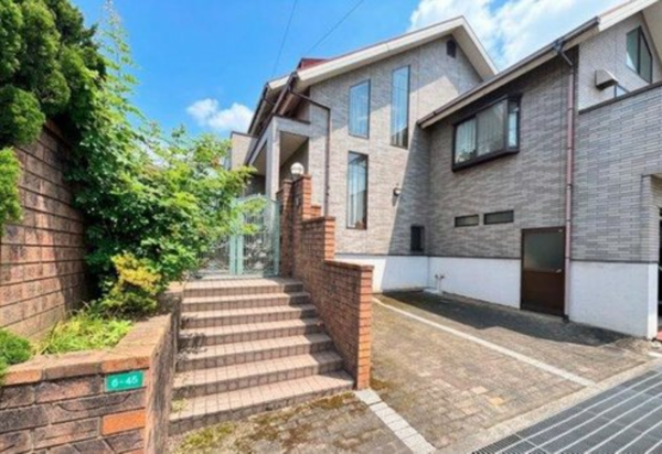 福山市南蔵王町、中古一戸建ての画像です