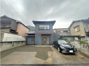 福山市水呑町、中古一戸建ての画像です