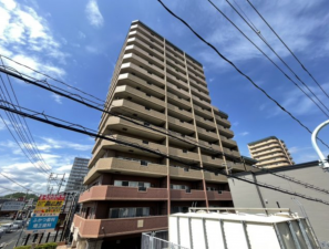 福山市三吉町、マンションの画像です