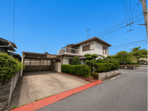 福山市沖野上町、中古一戸建ての画像です