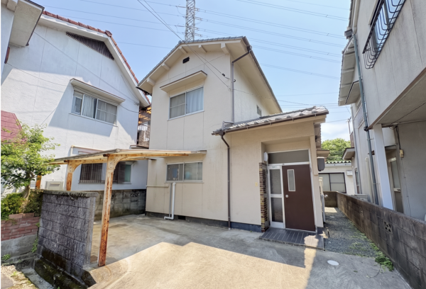 福山市蔵王町、中古一戸建ての画像です