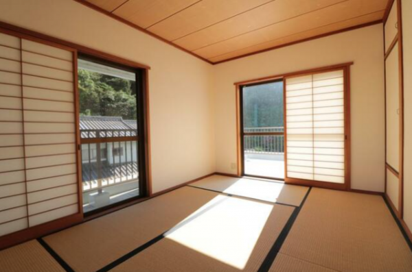 福山市水呑町、中古一戸建ての画像です