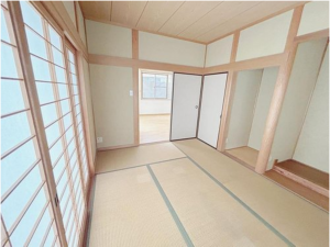 福山市本庄町中、中古一戸建ての画像です