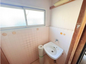 福山市西深津町、中古一戸建ての画像です