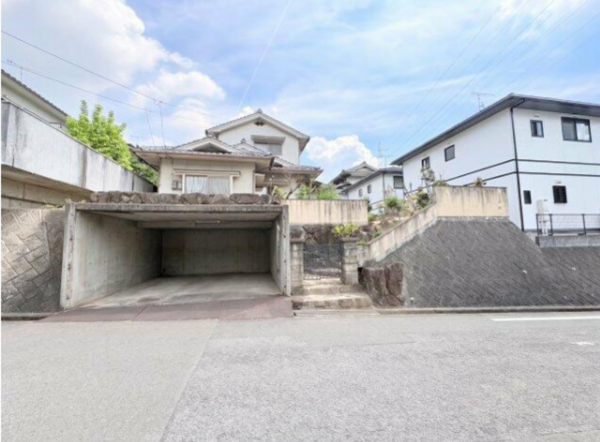 福山市久松台、中古一戸建ての画像です