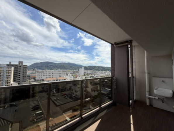 福山市野上町、マンションの画像です